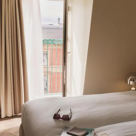 ホテル Bella Grande