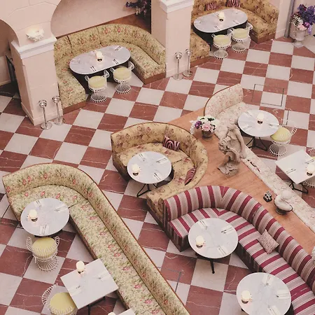 ホテル Bella Grande 4*